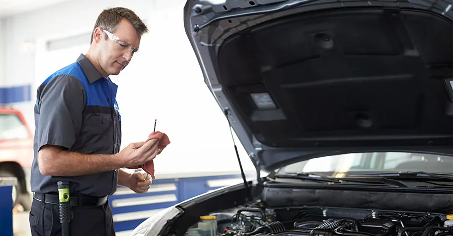 Oil Change in Queens, NY Oil Change in Queens, NY